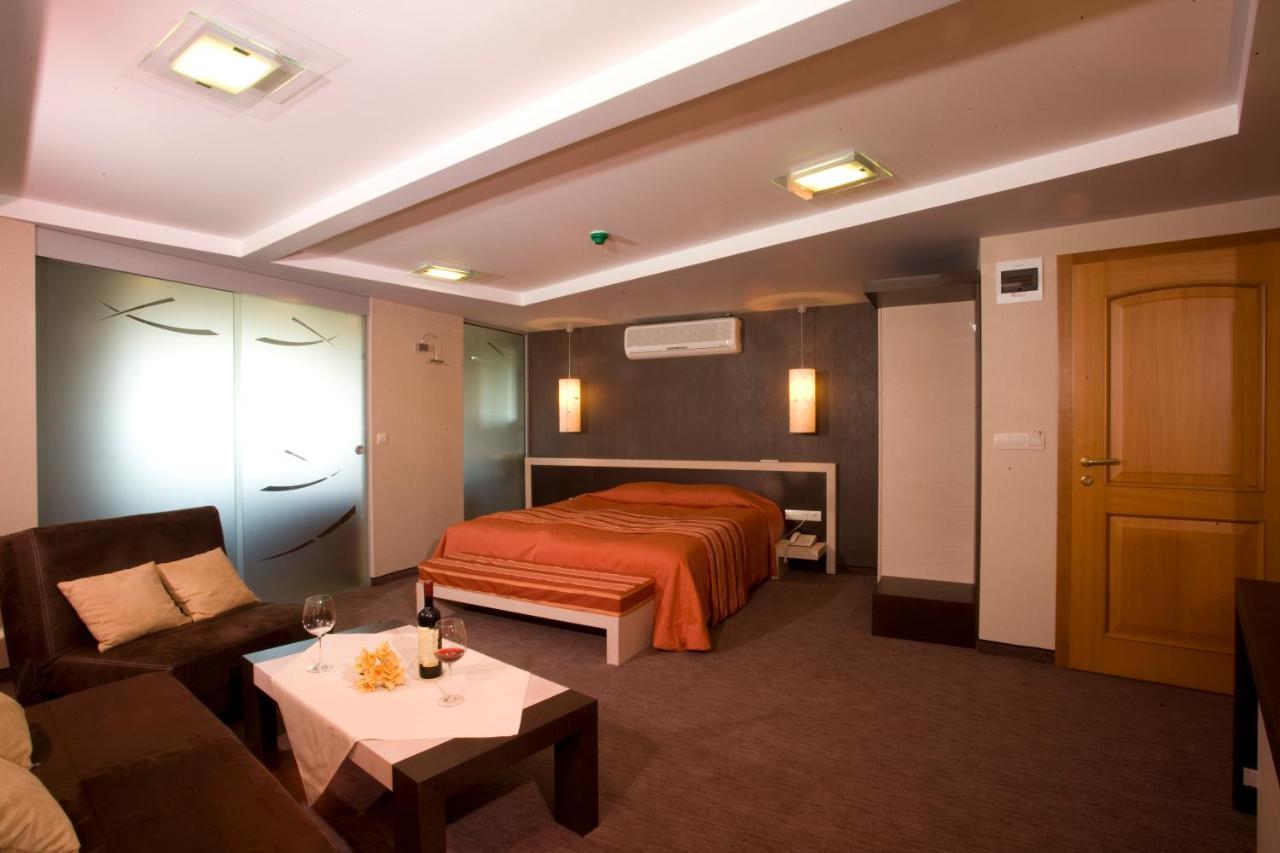 Edi Hotel Σόφια Εξωτερικό φωτογραφία